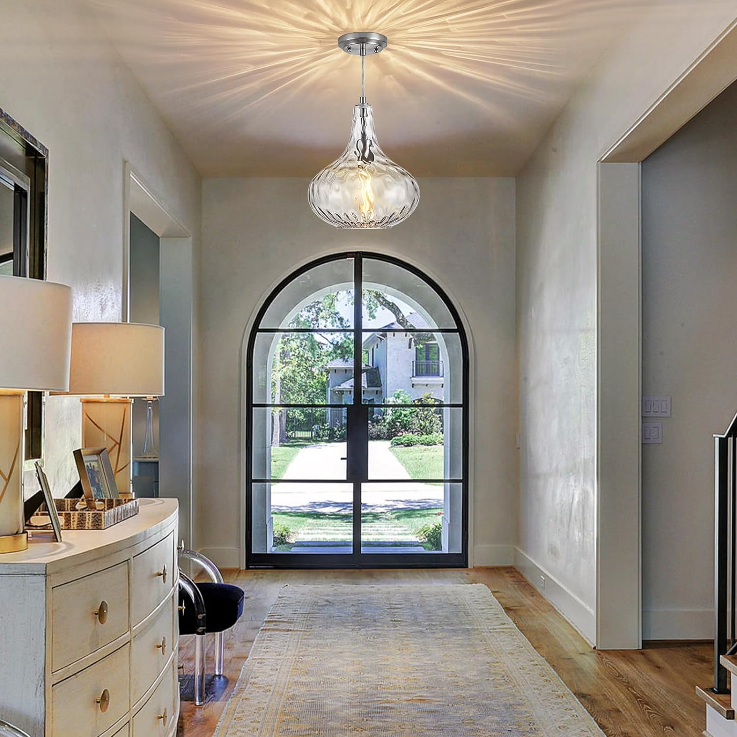 Hammered Glass Pendants: How Texture Differs from Seeded, and Which Finishes Hold Up